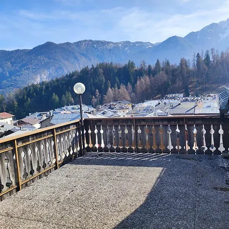 La Mansarda Di Tiziano Apartment *
